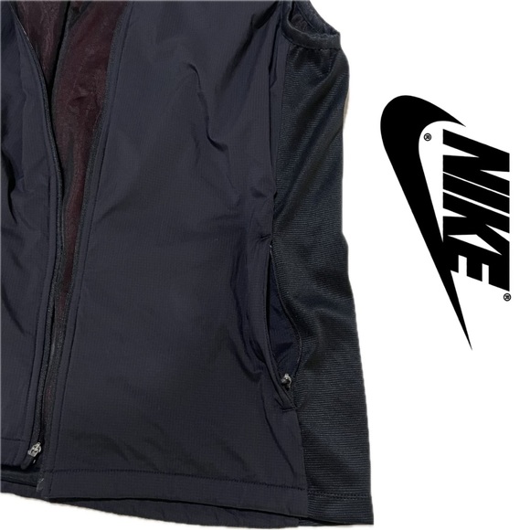Nike Women’s Lightweight Golf Vest. Large - Picture 7 of 12